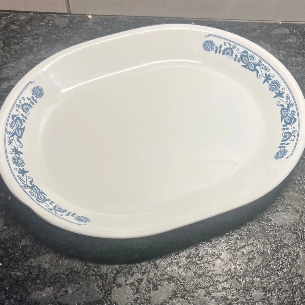 10x12 Corelle serving platter. Old Town Blue.  Like new
